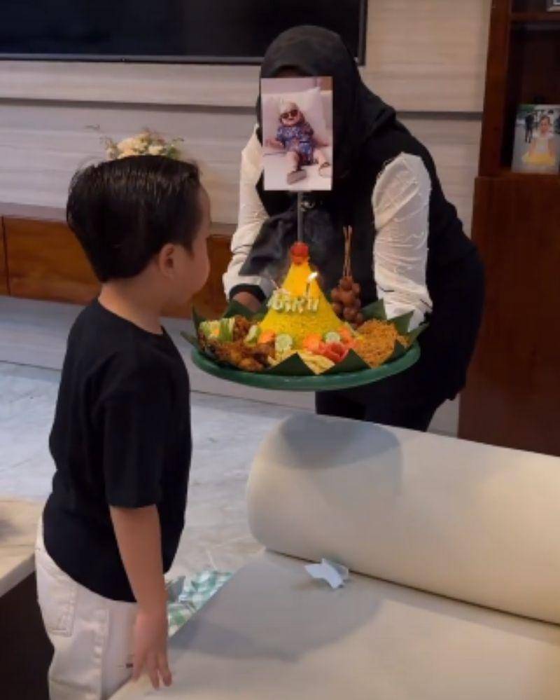 Instagram story @rachelvennya - Instagram.com/rachelvennya